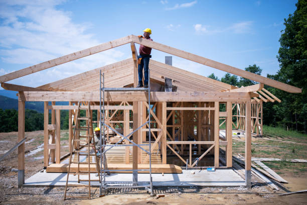Best Emergency Roof Repair  in Emporia, KS
